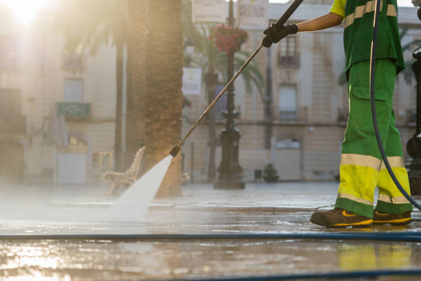 Best Garage Pressure Washing  in Milan, OH